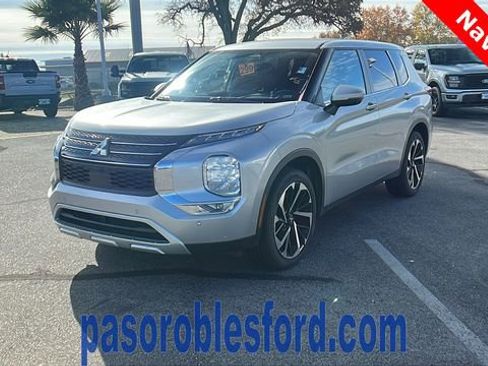 Used 2024 Mitsubishi Outlander SE image 7