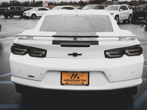 Used 2019 Chevrolet Camaro SS image 12