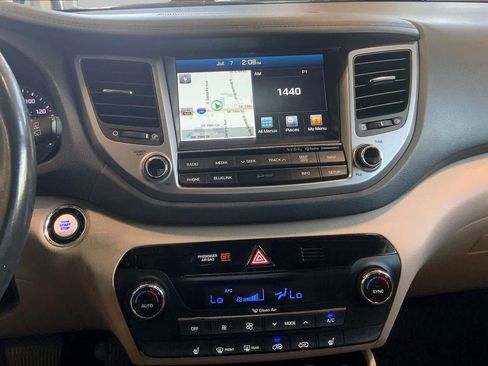 Used 2017 Hyundai Tucson SE Plus AWD/4WD image 7