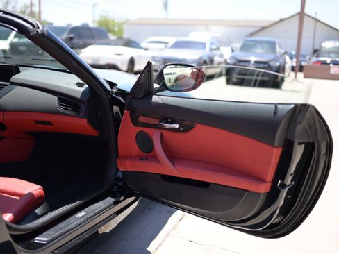 Used 2016 BMW Z4 sDrive28i RWD image 18