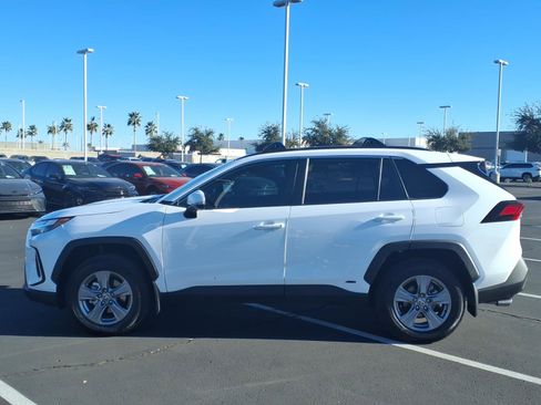 Certified 2024 Toyota RAV4 XLE w/ Convenience Package image 9