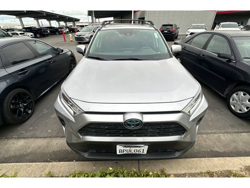 Used 2020 Toyota RAV4 XLE w/ Convenience Package AWD/4WD image 5