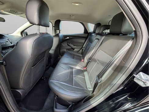 Used 2016 Ford Focus SE w/ Equipment Group 201A image 29