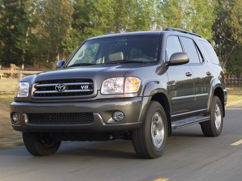 Used 2003 Toyota Sequoia SR5 RWD image 1