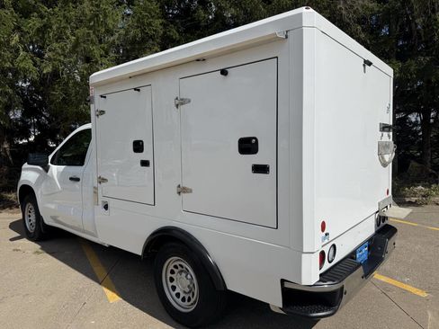 Used 2024 Chevrolet Silverado 1500 W/T w/ WT Convenience Package image 4