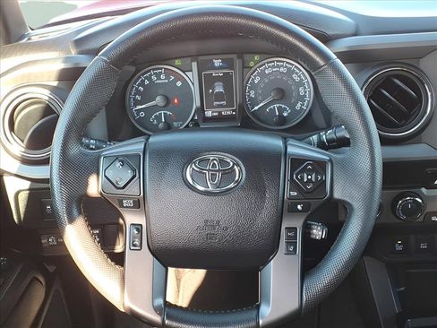 Used 2022 Toyota Tacoma SR image 22