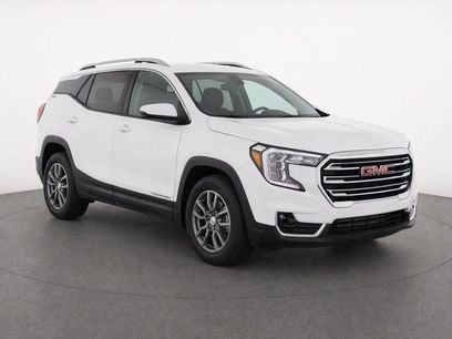 Used 2024 GMC Terrain SLT