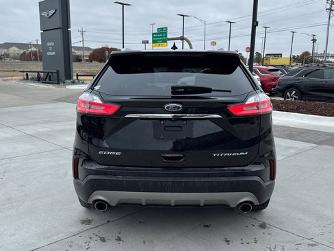 Used 2020 Ford Edge Titanium image 23