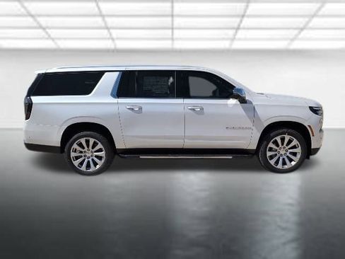 New 2025 Chevrolet Suburban Premier image 42