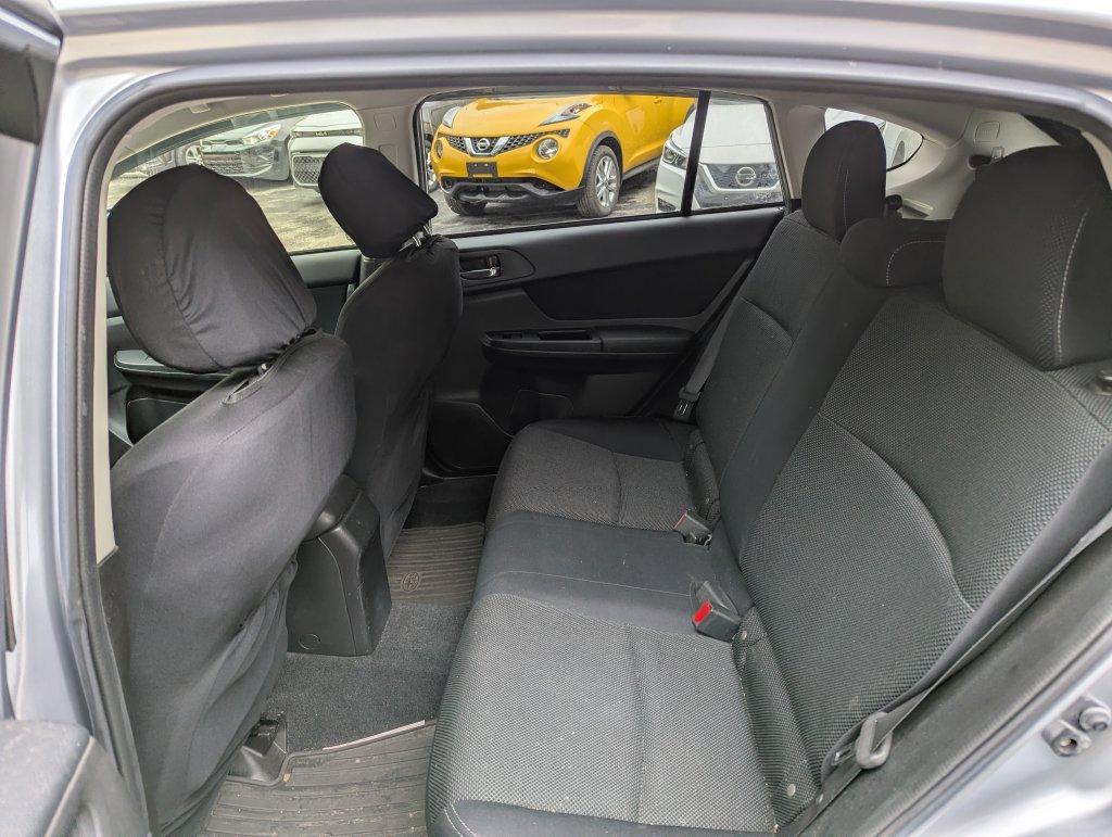Used 2014 Subaru Crosstrek 2.0i Premium w/ Moonroof Package AWD/4WD image 7