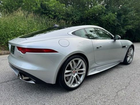 Used 2017 Jaguar F-TYPE R AWD/4WD image 5