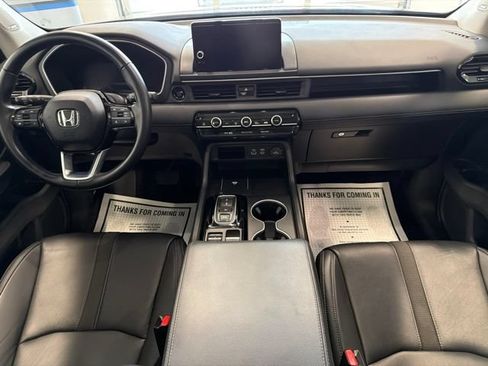 Used 2023 Honda Pilot Touring image 21