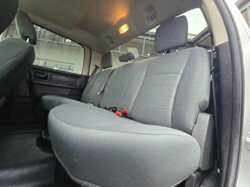 Used 2017 RAM 3500 Tradesman w/ Chrome Appearance Group image 14