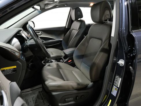 Used 2017 Hyundai Santa Fe Limited AWD/4WD image 13