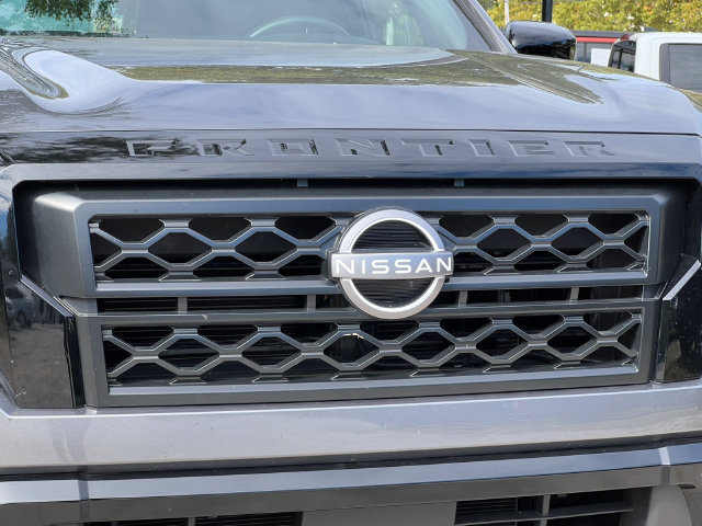 Used 2023 Nissan Frontier SV w/ Midnight Edition Package AWD/4WD image 41