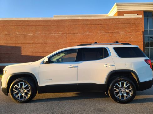 Used 2023 GMC Acadia SLT w/ Trailering Package image 8