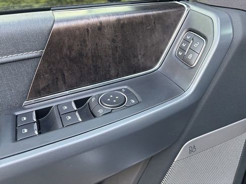 Used 2021 Ford F150 Lariat w/ Equipment Group 501A Mid image 23