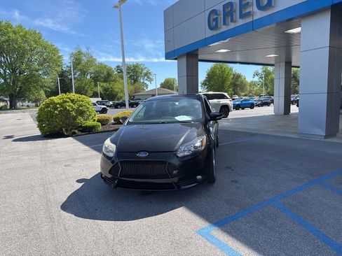 Used 2013 Ford Focus ST image 4