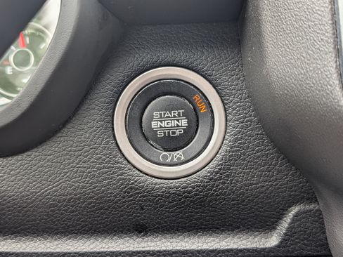 Used 2024 RAM 3500 Big Horn AWD/4WD image 31