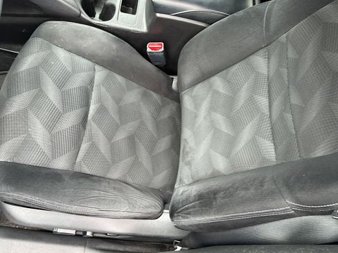 Used 2015 Nissan Rogue SV AWD/4WD image 9