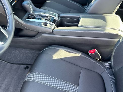 Used 2021 Honda Civic Sport image 11