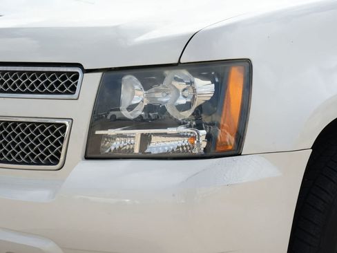 Used 2014 Chevrolet Tahoe LTZ RWD image 21