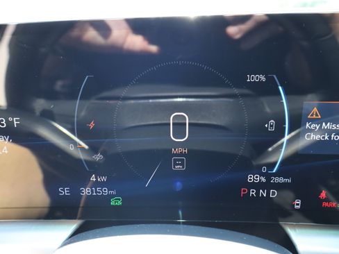 Used 2024 Cadillac Lyriq Luxury RWD image 31