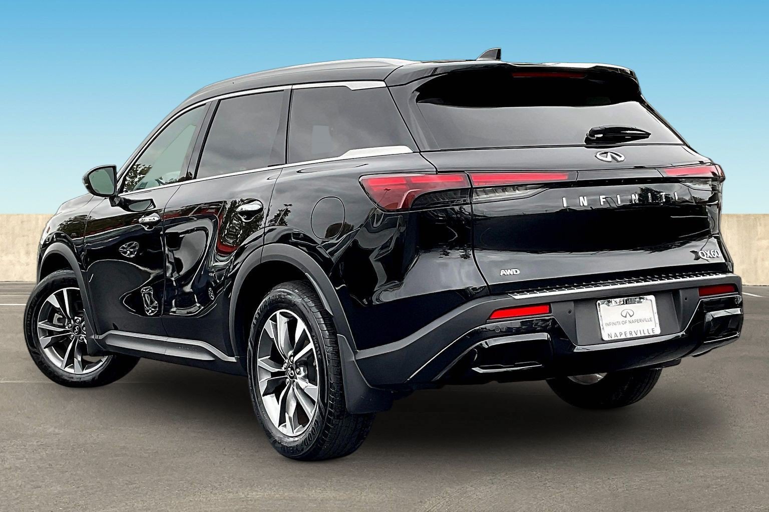 Certified 2023 INFINITI QX60 Luxe w/ Cargo Package AWD/4WD image 4
