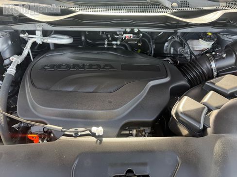 Certified 2025 Honda Odyssey EX-L image 30