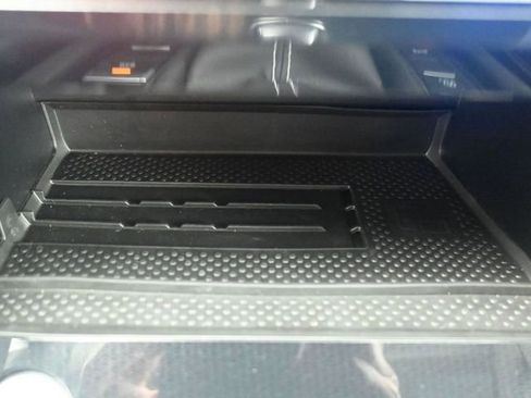 Used 2026 Volkswagen Taos SEL image 25