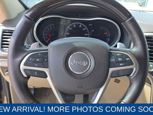 Used 2017 Jeep Grand Cherokee Overland image 14