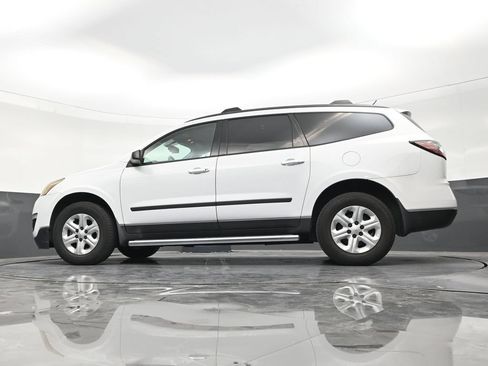 Used 2017 Chevrolet Traverse LS FWD image 20