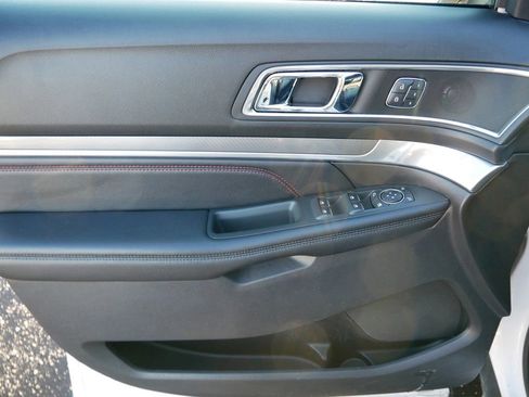 Used 2019 Ford Explorer Sport image 10