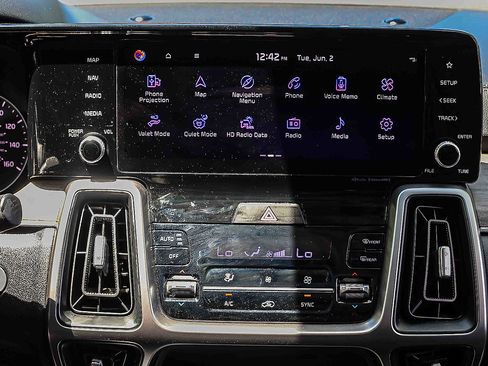 Certified 2023 Kia Sorento S w/ Panoramic Sunroof Package AWD/4WD image 11
