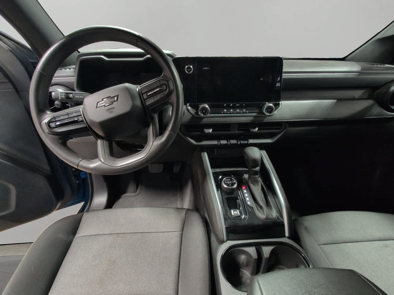 Used 2023 Chevrolet Colorado Trail Boss AWD/4WD image 10