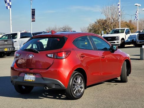 Used 2020 Toyota Yaris Hatchback image 4