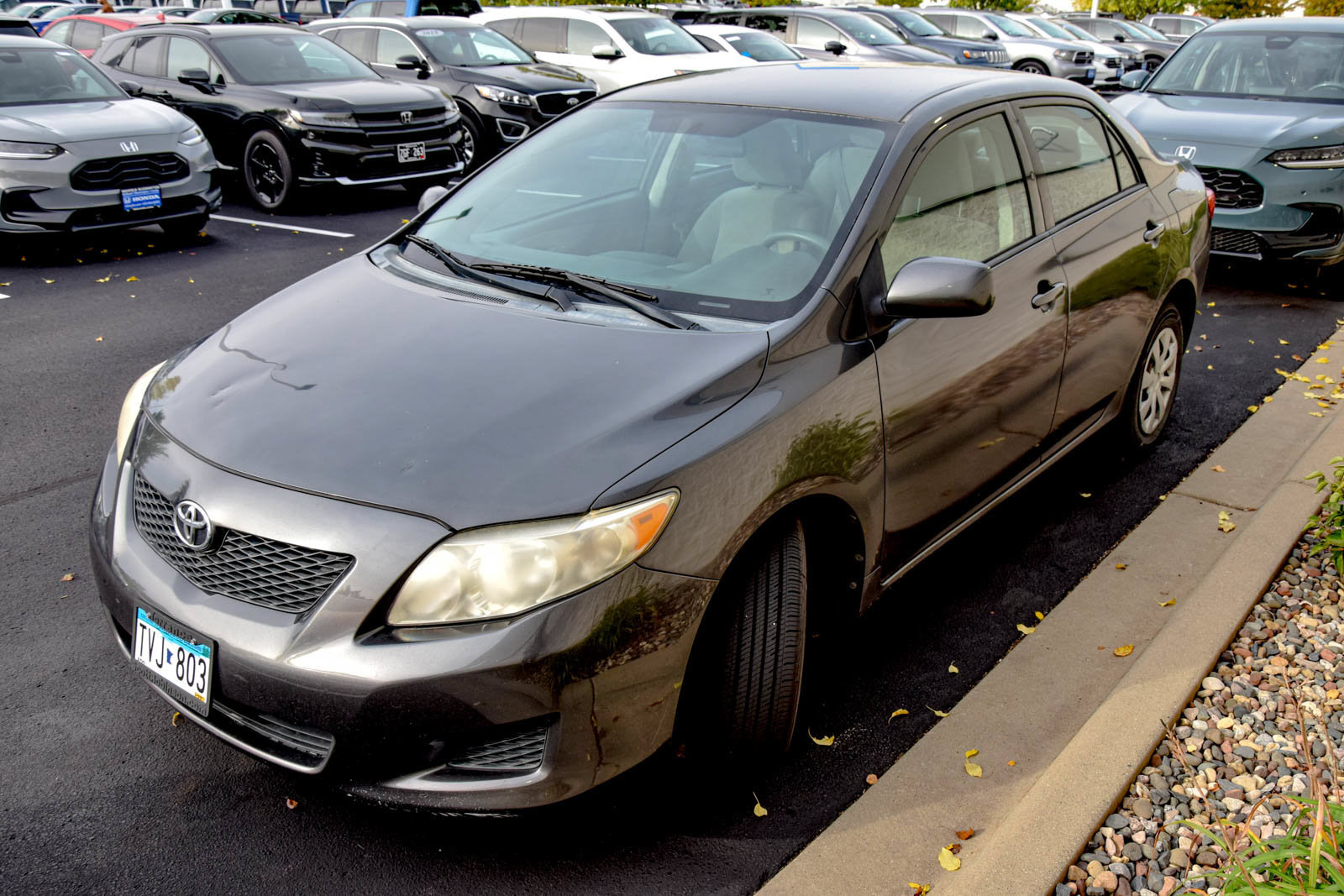 Used 2010 Toyota Corolla FWD image 1