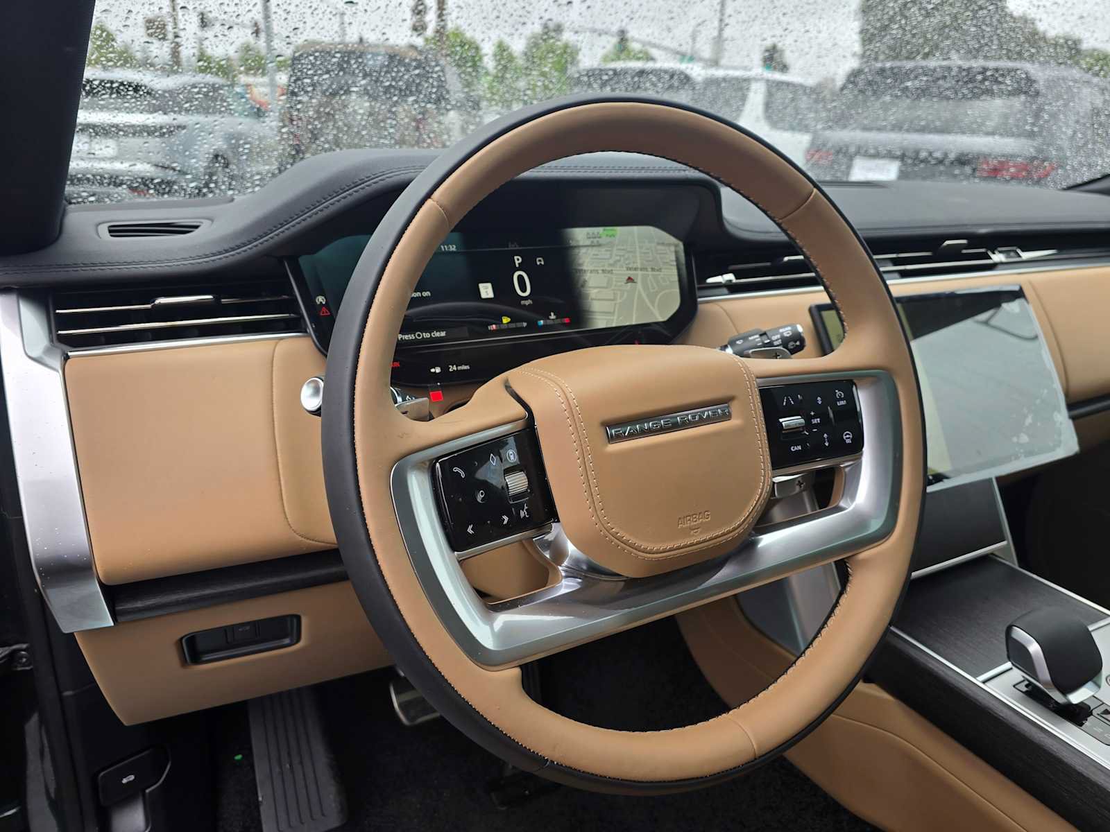 New 2026 Land Rover Range Rover Long Wheelbase SE AWD/4WD image 26