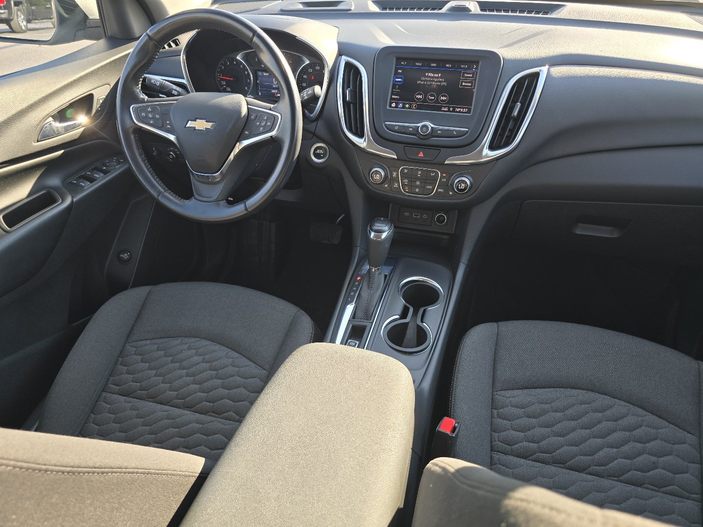Used 2021 Chevrolet Equinox LT FWD image 29