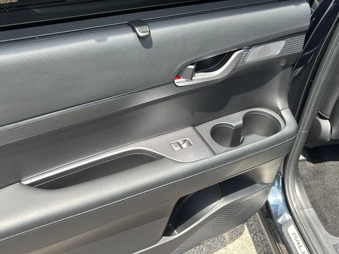 Used 2024 Hyundai Palisade Limited FWD image 28