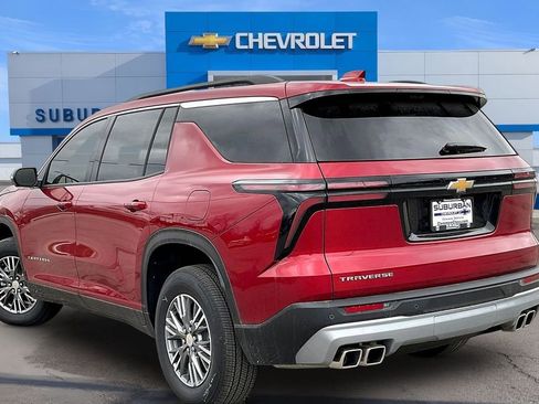 New 2026 Chevrolet Traverse LT w/ Driver Confidence Package image 3