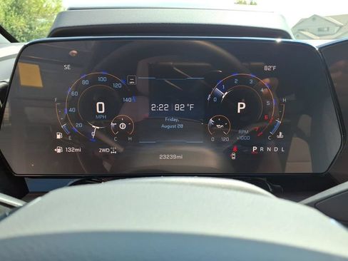 Used 2025 Chevrolet Suburban Premier AWD/4WD image 16