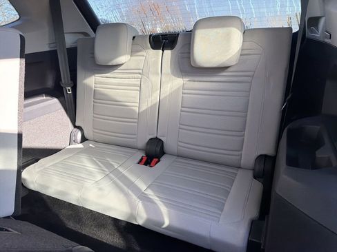 Used 2023 Volkswagen Tiguan S image 15