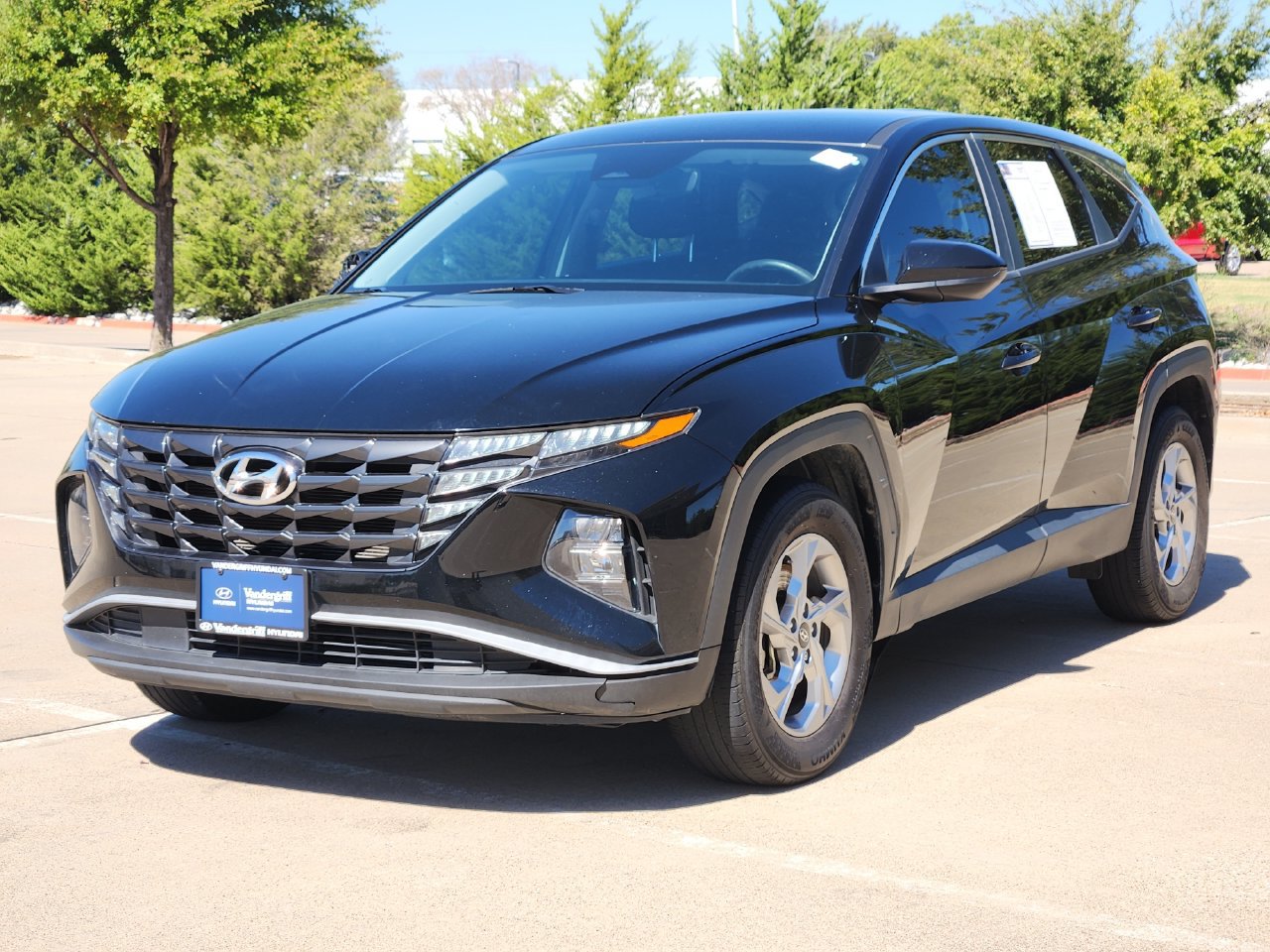 Used 2024 Hyundai Tucson SE FWD image 2
