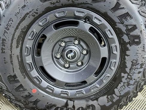 New 2025 Ford Bronco Outer Banks w/ Sasquatch Package image 30