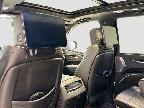 Certified 2023 Cadillac Escalade Sport Platinum w/ LPO, ONYX Package AWD/4WD image 22