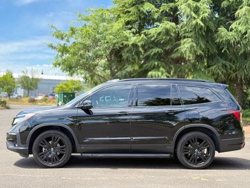 Used 2022 Honda Pilot Black Edition image 2