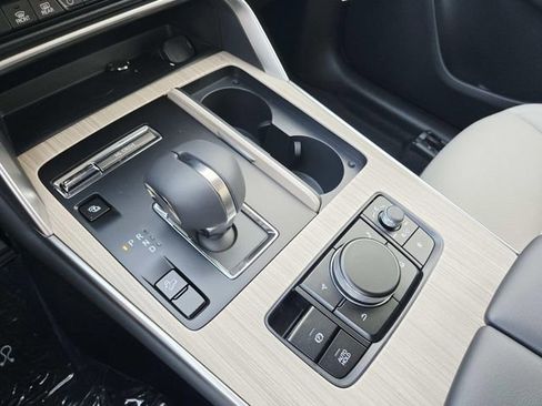 New 2026 MAZDA CX-90 Plug-In Hybrid w/ Preferred image 25