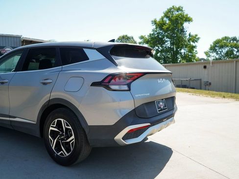 Used 2023 Kia Sportage LX FWD image 19