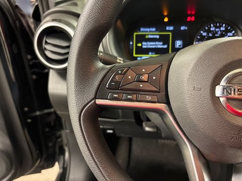 Used 2023 Nissan Kicks SV FWD image 30